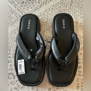 NWT Torrid Black Platform Padded Flip Flop